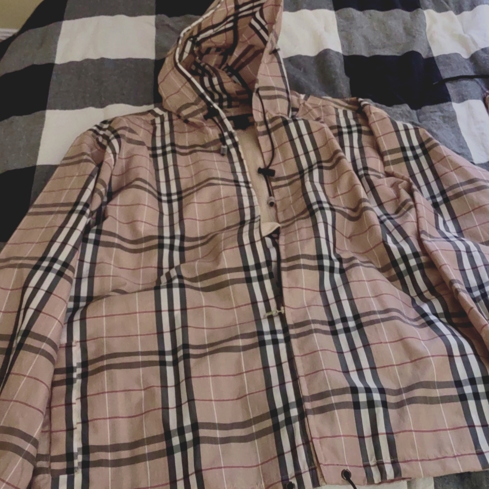 Two piece lightweight activewear men's size large